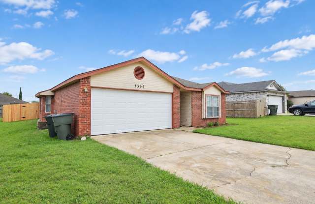 3306 Woodlake Dr Gallery 2