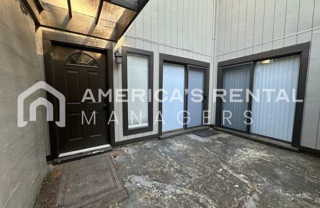 Cozy Condo for rent in the heart of Highland Park!! SHORT TERM LEASE! AVAILABLE NOW!! **Newly renovated** photos photos