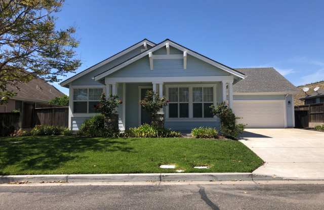 Available Now! 3 Bedroom 2 Bath Spacious Home Located In Los Alamos photos photos