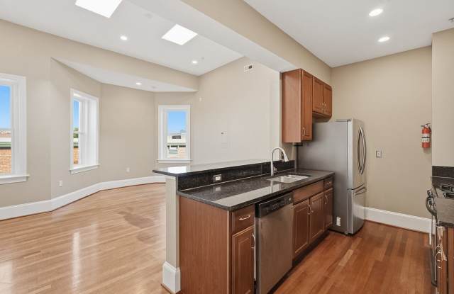 Columbia Heights Penthouse Condo | 1 Bed | 1 Bath | 600 Sf photos photos Columbia Heights Penthouse Condo | 1 Bed | 1 Bath | 600 Sf photos photos