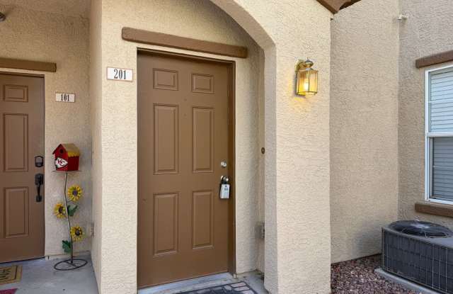 Great 2 bedroom upstairs condo photos photos Great 2 bedroom upstairs condo photos photos