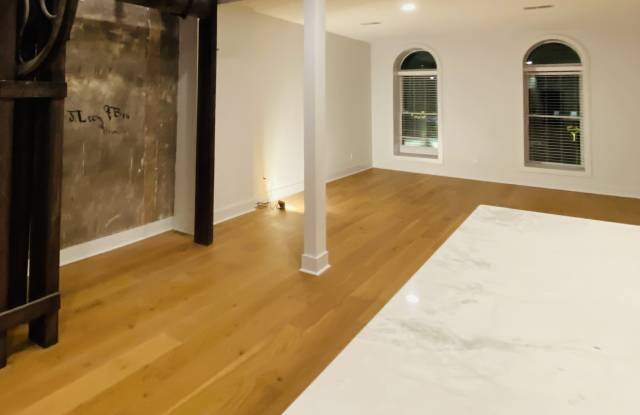 20a N Washington Ave Gallery 4