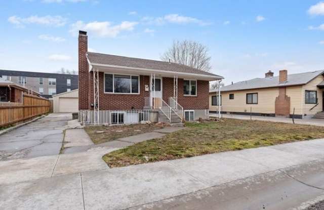 1220 Hudson Avenue South photos photos