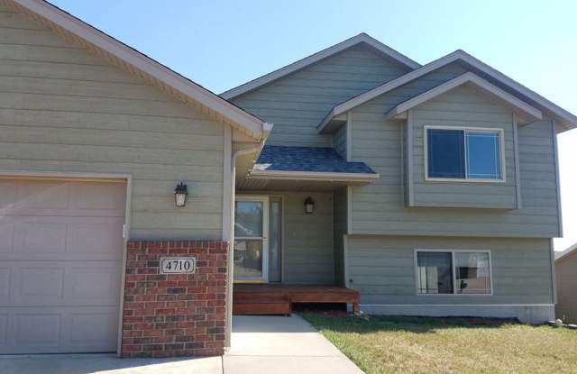 Beautiful split level home in north Rapid City. photos photos