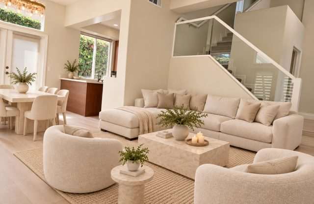 2020 Santa Ana Avenue Unit F Gallery 3