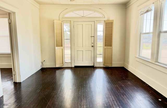2901 North Blvd. Gallery 2