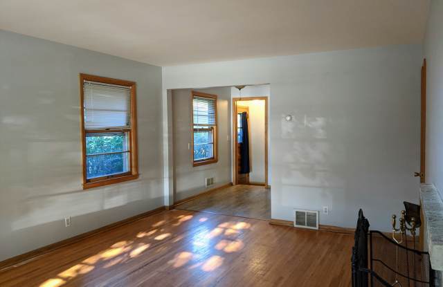 6045 Penn Avenue S Gallery 4