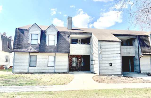 530 Kling St - 530 Kling Street, Akron, OH 44311