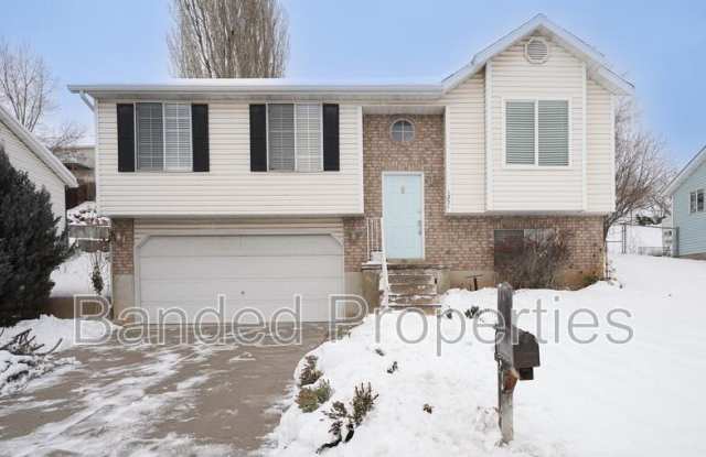 1251 E 3150 N photos photos