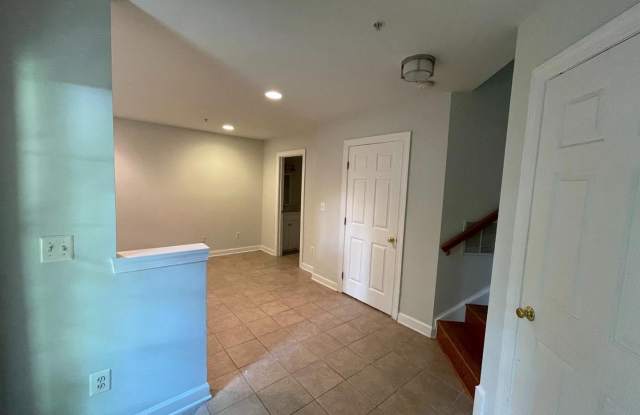 8141 SKELTON Circle Gallery 3