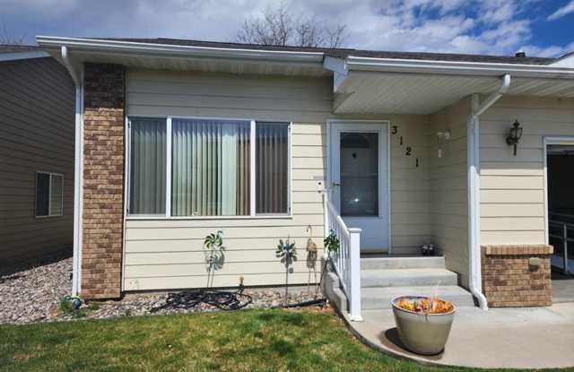 Three Bedroom - Low maintenance, west-end, living! photos photos