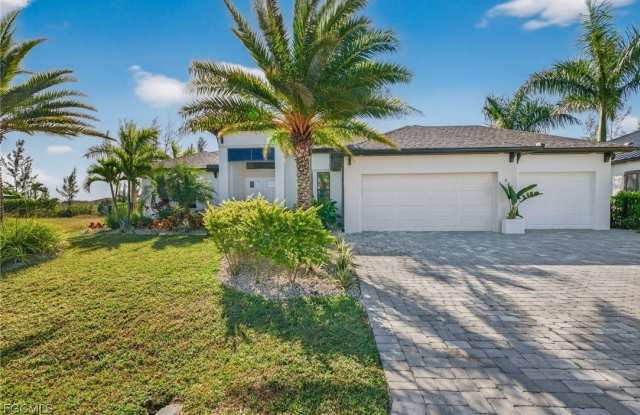 332 SW 26th Street photos photos