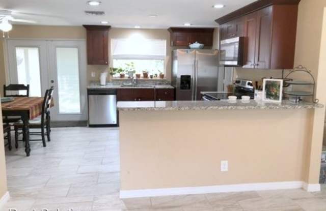 6721 Forrestvale Lane Gallery 4
