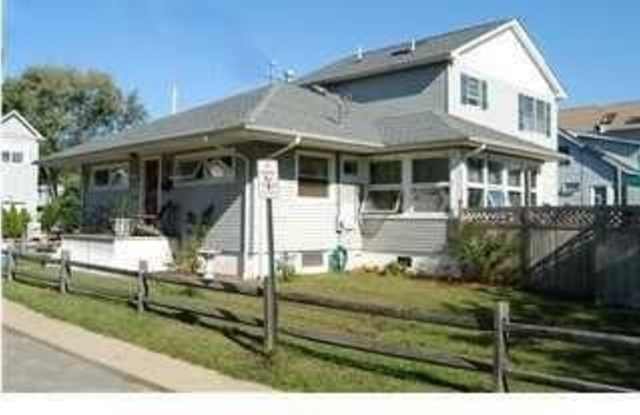 342 Bay Avenue photos photos