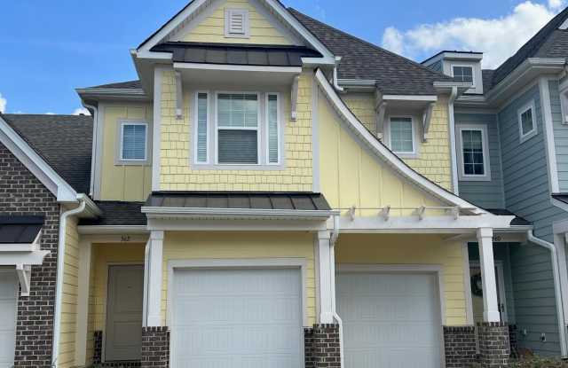 562 Metro Station - 562 Metro Station, Apex, NC 27502
