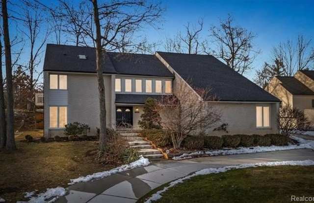 5322 Pond Bluff Dr Gallery 3