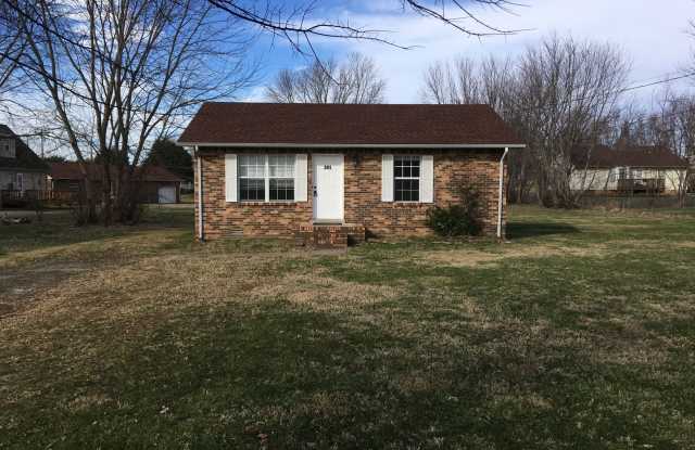 Super cute home close to Fort Campbell. photos photos