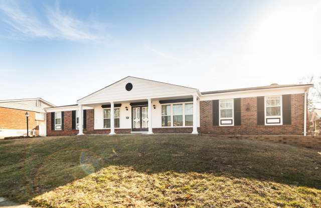 Beautiful 4 Bedroom 3 Bathroom South County Home photos photos