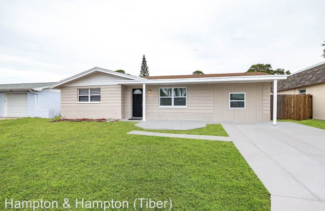 3913 CLAREMONT DR - 3913 Claremont Drive, Beacon Square, FL 34652