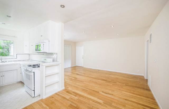 918 7th St. photos photos