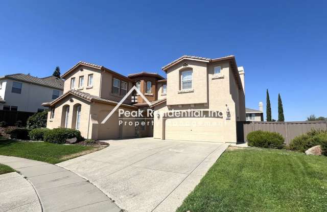 Spacious 5bd/4ba Roseville Home With 3 Car Garage In Gated Community-Must See Gallery 4