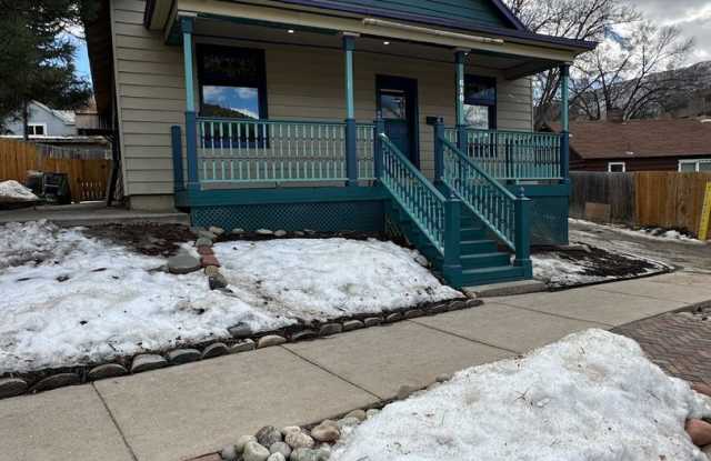 Historic 3-bedroom, 1-bath home in Downtown Glenwood Springs! photos photos