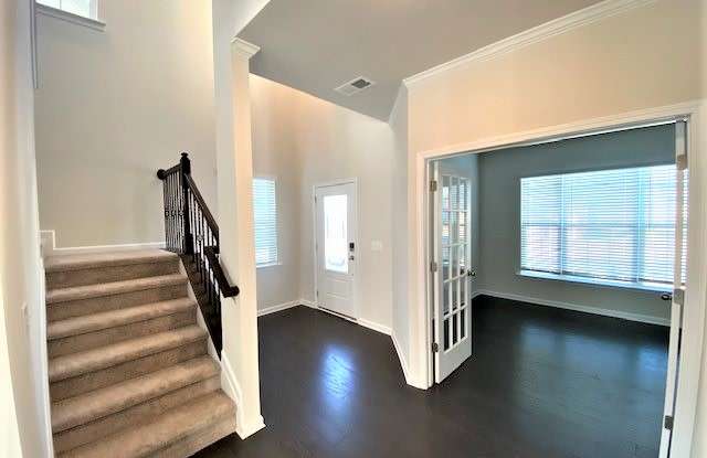 1048 Winnett Drive Gallery 2