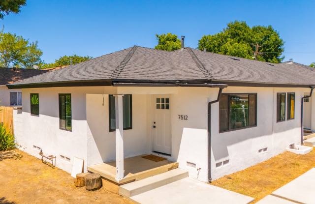 7512 Woodley Avenue - 1 photos photos