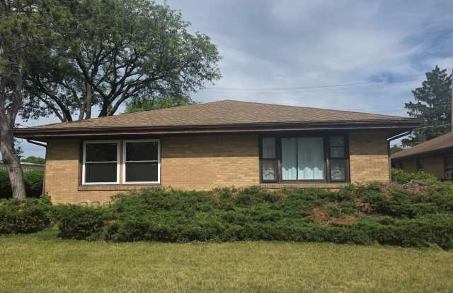 2323 Douglas Avenue photos photos