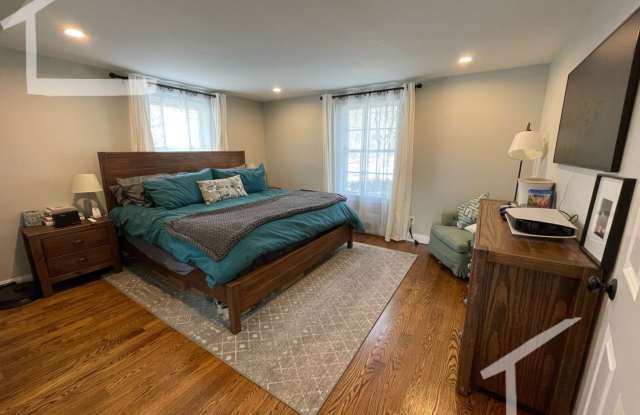 Unique Newton Single Family Home. For you 8/1/26 photos photos
