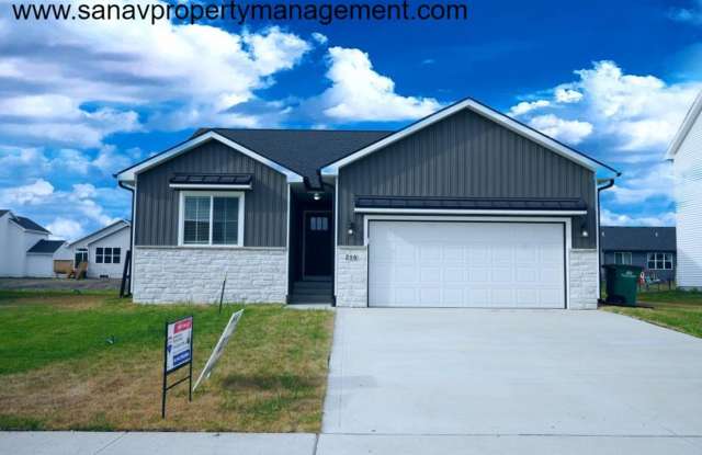 Gorgeous Brand New Single Family Home in Bondurant!! - 216 12th Court Northwest, Polk County, IA 50035