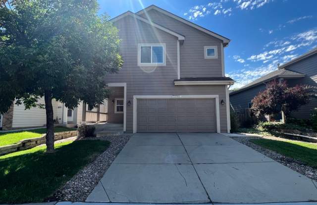 Spacious 4 Bedroom House in Firestone Avilable August! Gallery 1