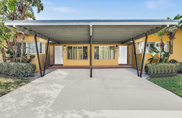 188 SE 27th Way - 188 Southeast 27th Way, Boynton Beach, FL 33435