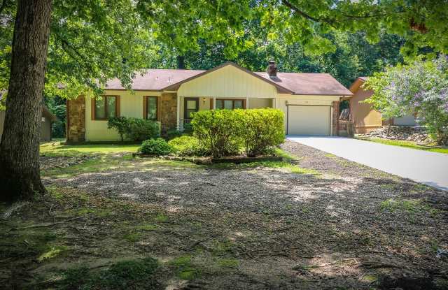 Two Bedroom, 2 Bath, 1-Car Garage, 1179 sq ft feet home with wood burning fireplace. and screened porch. photos photos