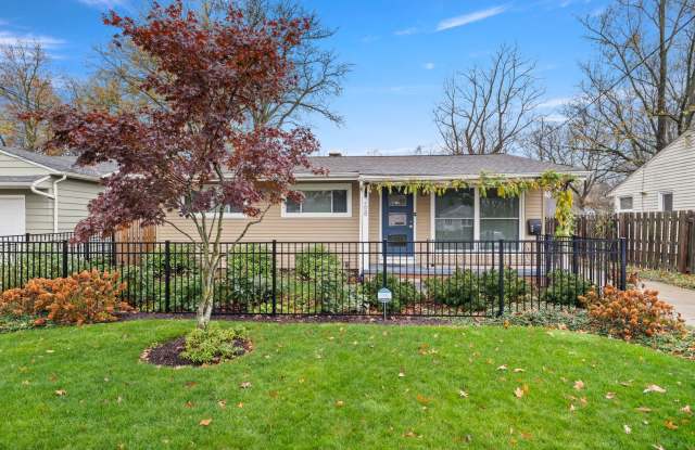 COMING SOON! Stunning 3 Bed, 1 bath Home in Berea! photos photos COMING SOON! Stunning 3 Bed, 1 bath Home in Berea! photos photos