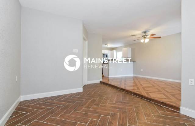 1712 18th Street East Gallery 2