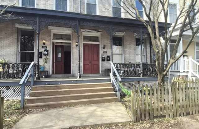 709 1/2 West Clay Street - B photos photos