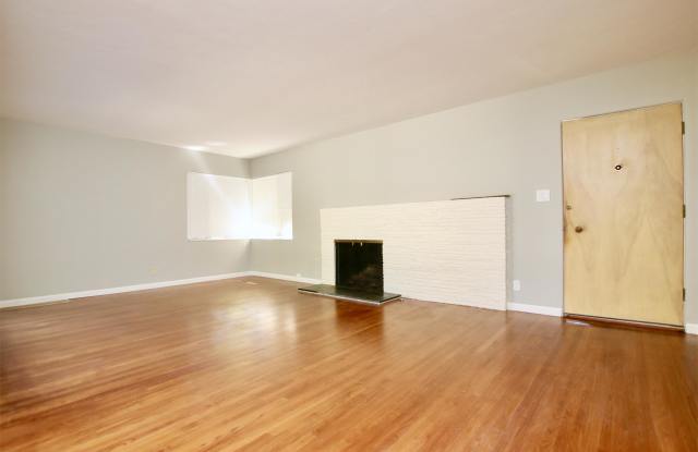 1751 Newell Road Gallery 4