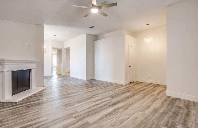 326 Pecos Drive Gallery 4