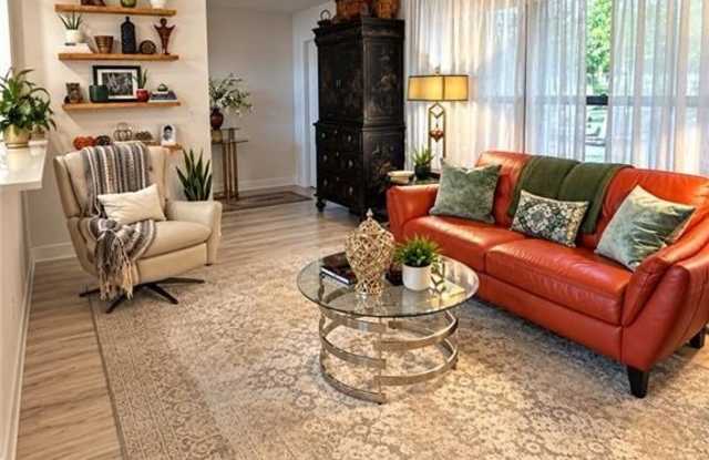 3000 Orange Grove Trl Gallery 4