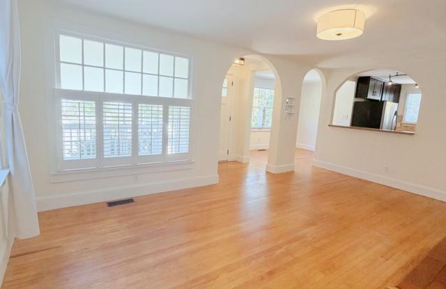 Amazing 4 bedroom house available now Gallery 3