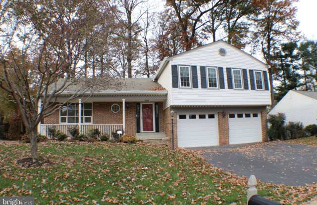 5584 QUEEN VICTORIA COURT photos photos