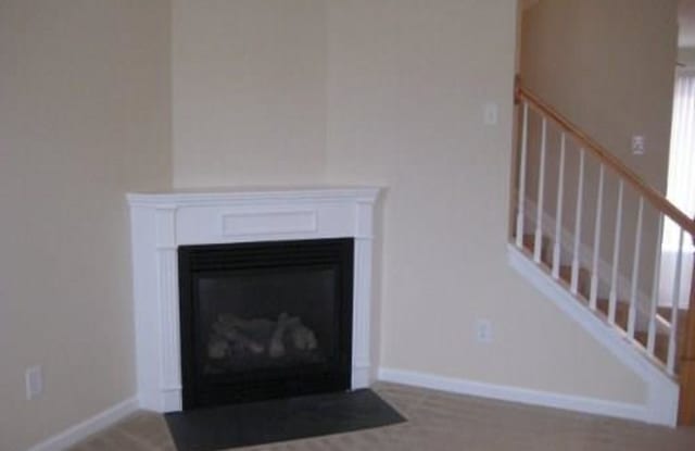 3313 Wymering Rd Gallery 2