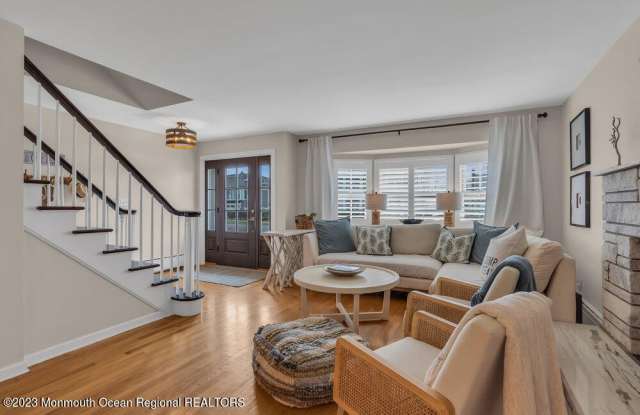 10 York Avenue - 10 York Avenue, Spring Lake, NJ 07762