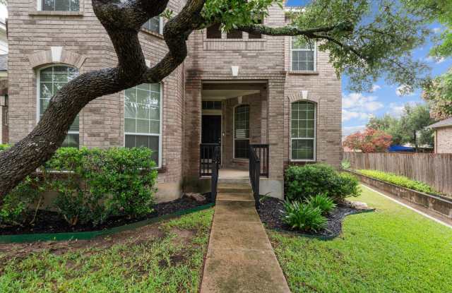 1519 Lookout Pt Gallery 3