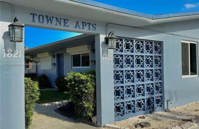 1821 N 17th Ct - 1821 North 17th Court, Hollywood, FL 33020
