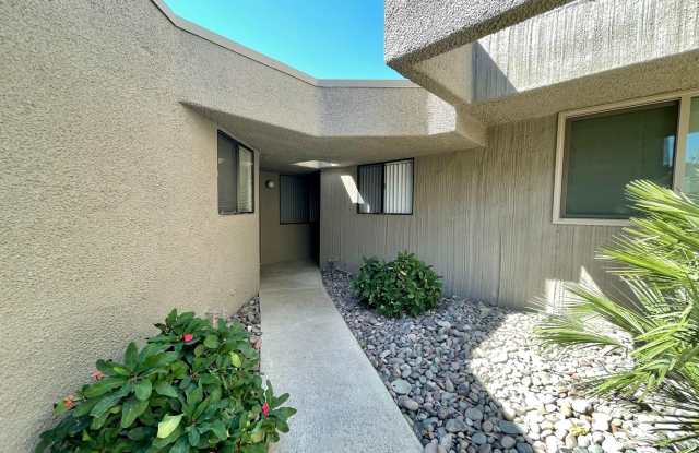 COMING SOON!!! LOVELY 2 Bed/2 Bath Condo Across From The River!!! photos photos