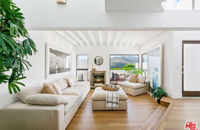 29221 Heathercliff Rd - 29221 Heathercliff Road, Malibu, CA 90265