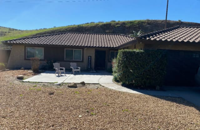 800 Via Mindi Cir. - 800 Via Mindi, Riverside, CA 92506