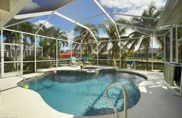 4121 SW 27th AVE - 4121 Southwest 27th Avenue, Cape Coral, FL 33914